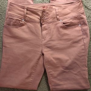 Women’s skinny jeans